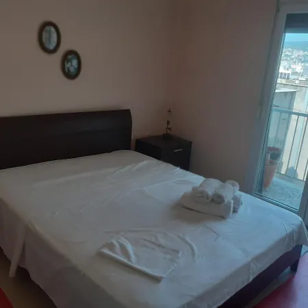 Big Apartment With Castle View
